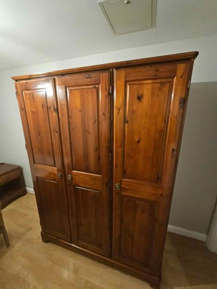 Photo of free Furniture (South Croydon CR2 7EF) #4