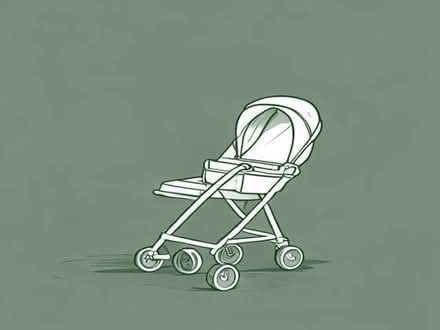 Photo of a child's pushchair that folds up (Melbourn SG8) #1