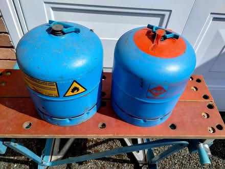 Photo of free Camping Gaz hob + two gas cylinders (Didcot OX11) #3