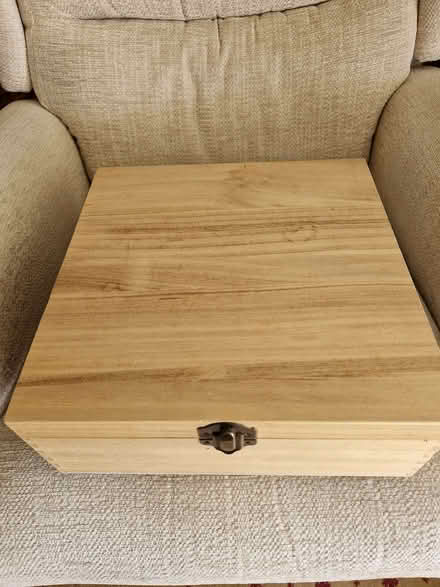 Photo of free Wooden box (Epping CM16) #2