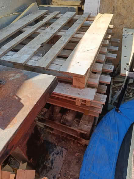 Photo of free Pallets (Southbourne PO10) #1