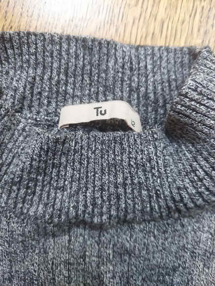 Photo of free Short sleeve knit top size 12 (Clerkenwell WC1X) #2