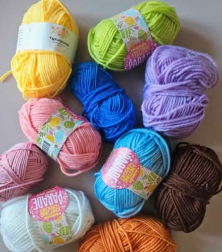 Photo of Wool yarn (Abraham Heights LA1) #1