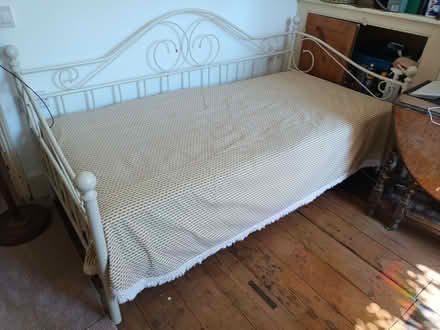 Photo of free Day bed with mattress (Donnington Bridge OX4) #1