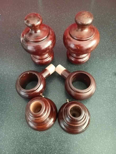 Photo of free brown wooden curtain rail (Northop Hall CH7) #4