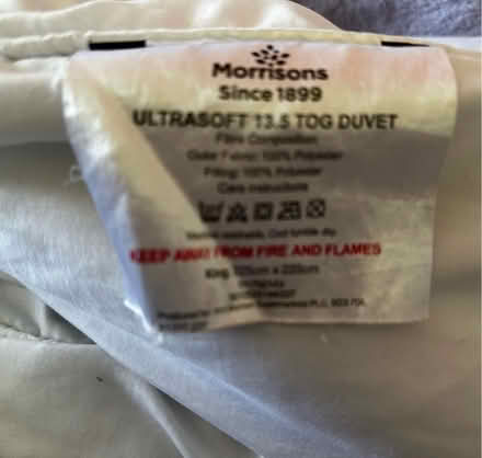 Photo of free King size duvet 13.5 tog and 2 pillows (Knaresborough HG5) #2