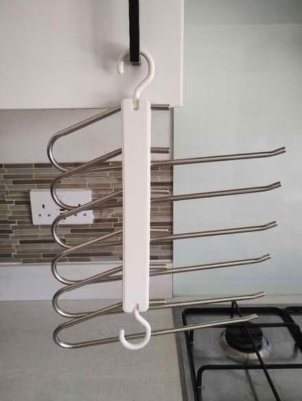 Photo of free hangers (Arleston DE24) #3