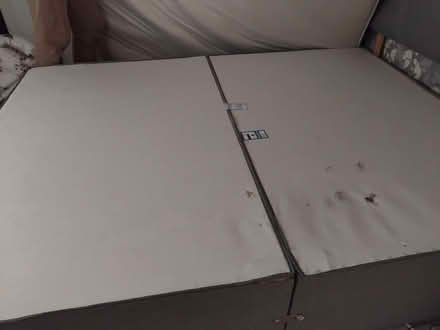 Photo of free King size divan. (Bracknell RG42) #3
