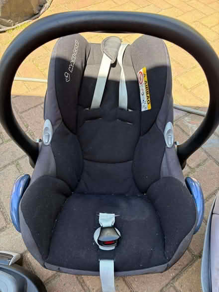 Photo of free Set of maxicosi carseats (Botley OX2) #1