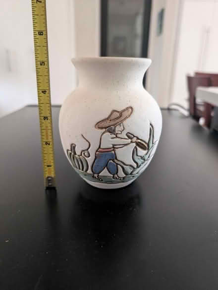 Photo of free Small vase (Merivale Garden) #1