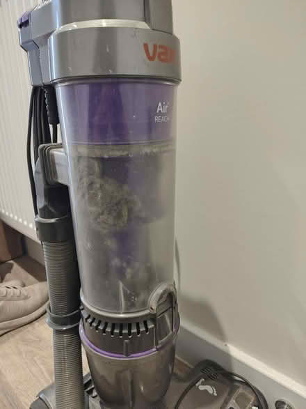 Photo of free Vax Air Reach Upright Vacuumcleaner (Barkingside (IG6 1G)) #1