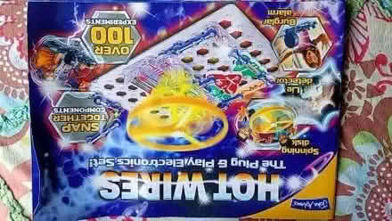 Photo of free Plug and play electronics set with instruction book (River CT16) #1