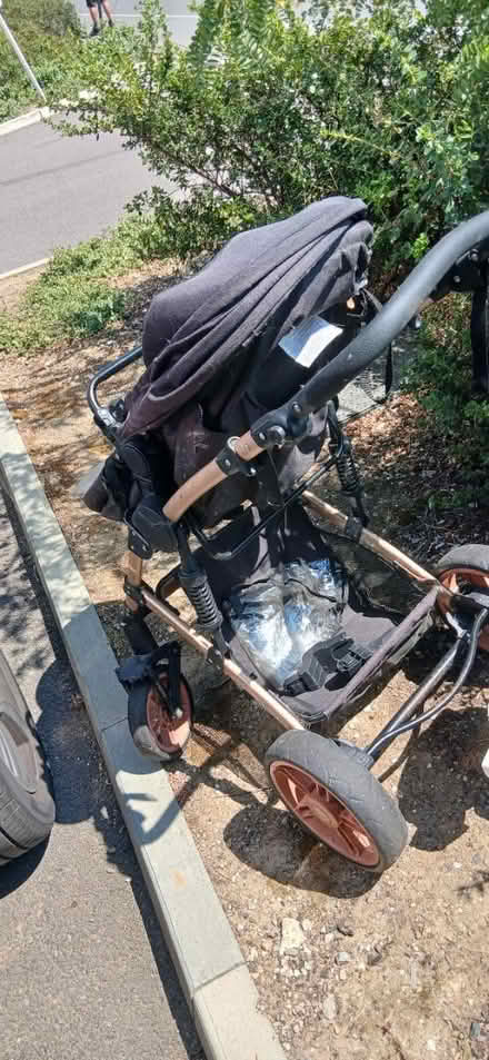 Photo of free Pushchair,potty, toiletsit,car sit (Sladegreen DA8) #1