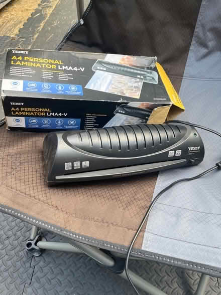 Photo of free A4 laminator (Tamworth B77) #1