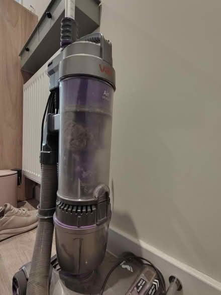 Photo of free Vax Air Reach Upright Vacuumcleaner (Barkingside (IG6 1G)) #3