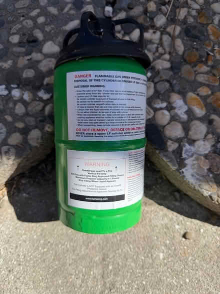 Photo of free Refillable 1lb propane tank (East Palo Alto CA) #1