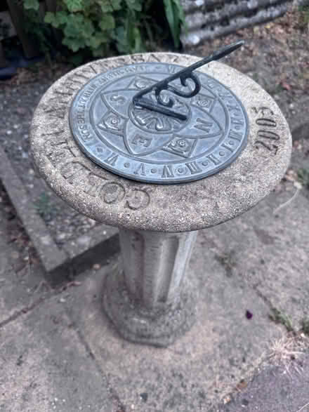 Photo of free Sundial on stone base (Winchester SO23) #1