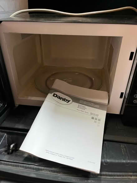 Photo of free Microwave Oven (Pinecliff Lake) #2