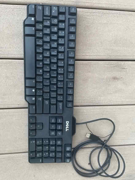 Photo of free Dell computer and keyboard (85/Saratoga Ave) #1