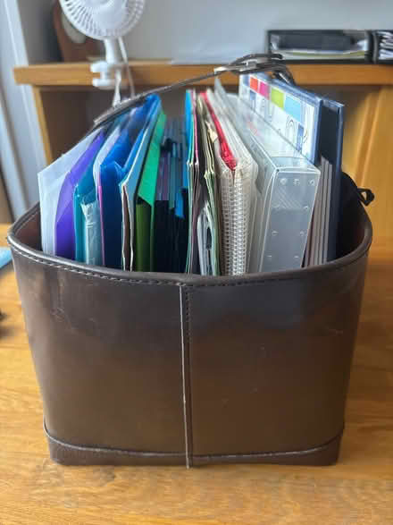 Photo of free Leather magazine holder (UpperHale GU9) #2