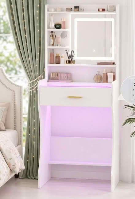 Photo of Small vanity with mirror (& stool?) (Avalon park) #3