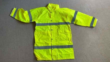 Photo of free Hi-Vis Jacket - XL (Central Reading RG1) #1