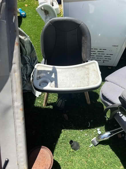 Photo of free highchair (East Palo Alto) #1