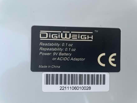 Photo of free DigiWeigh scale (85/Saratoga Ave) #2