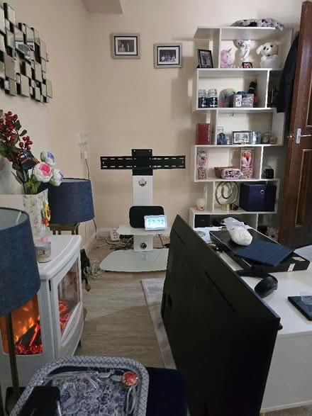 Photo of free White glass any metal TV Stand. (Foxwood YO24) #1