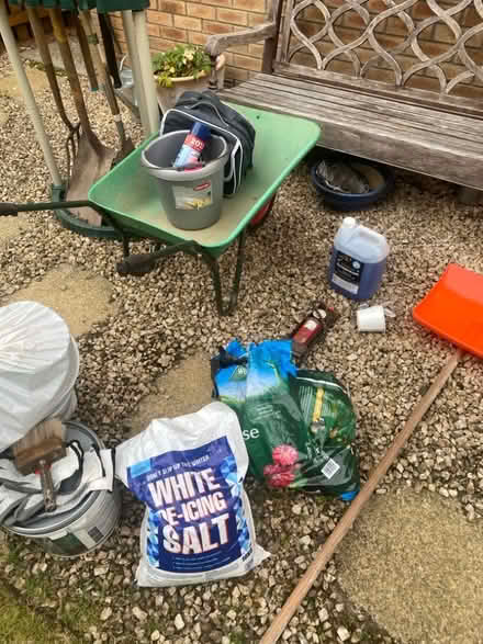 Photo of free Various items for the garden,lawn mower,jet wash and lots mo (East Mains G74) #4