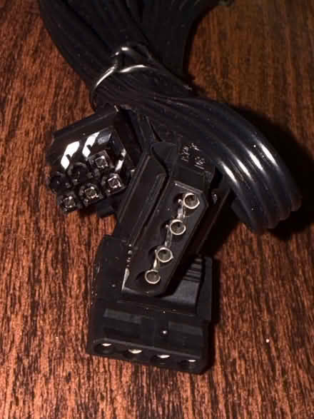 Photo of free Corsair CONNECTORS CABLE 4pin (Wolverhampton WV10) #1