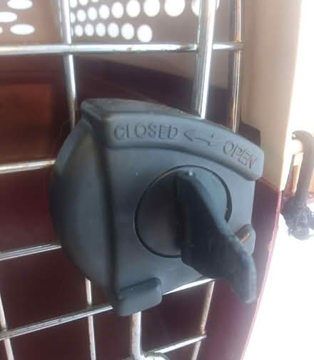 Photo of free Cat/Pet Carrier (NO HANDLE) (Park ave.) #3