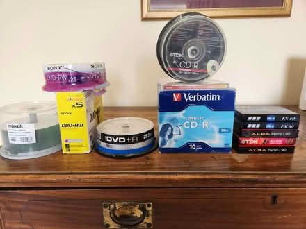 Photo of free New blank CDR, DVDRW, CD printable discs, cassettes. (Radbrook Green SY3) #1