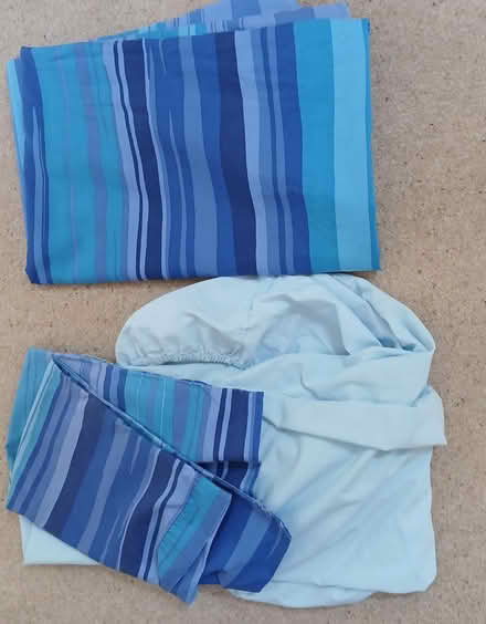Photo of free Single duvet and bedding (Deepcar S36) #4
