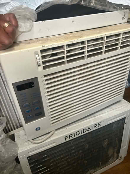 Photo of free 2 ac (ENY brooklyn) #3