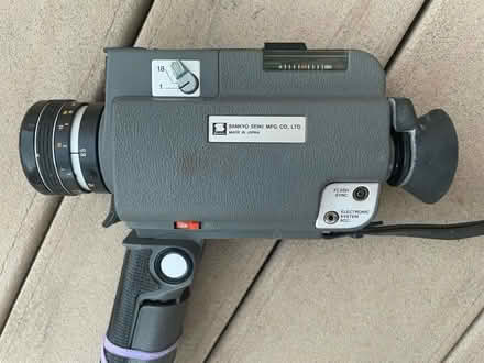 Photo of free Vintage Cam recorder (camcorder) (85/Saratoga Ave) #4