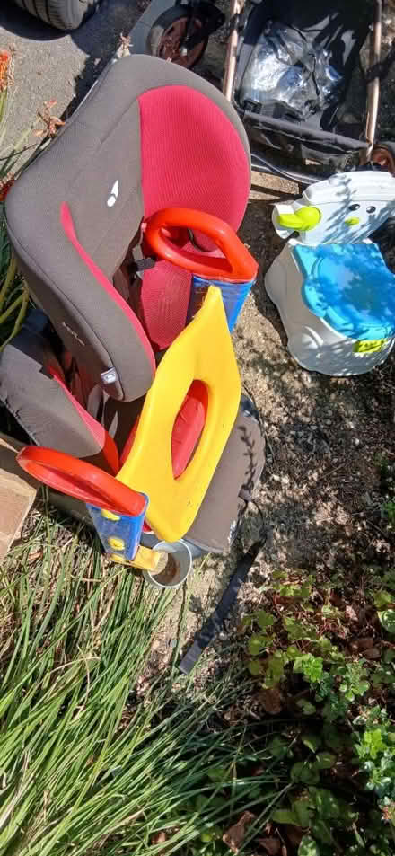 Photo of free Pushchair,potty, toiletsit,car sit (Sladegreen DA8) #3