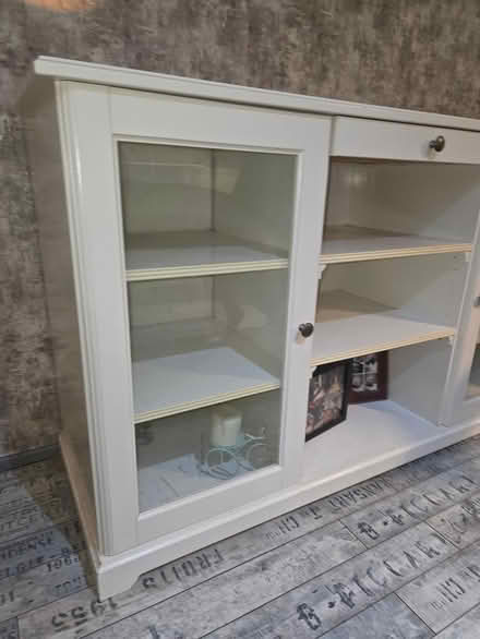 Photo of free White Wooden TV Unit wi Glass Doors (Cumbernauld G67) #2