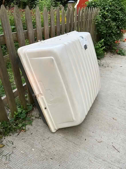 Photo of free rooftop luggage carrier (Tenleytown DC) #1