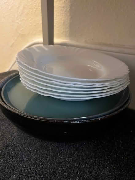 Photo of free Plates & bowl (N2) #1