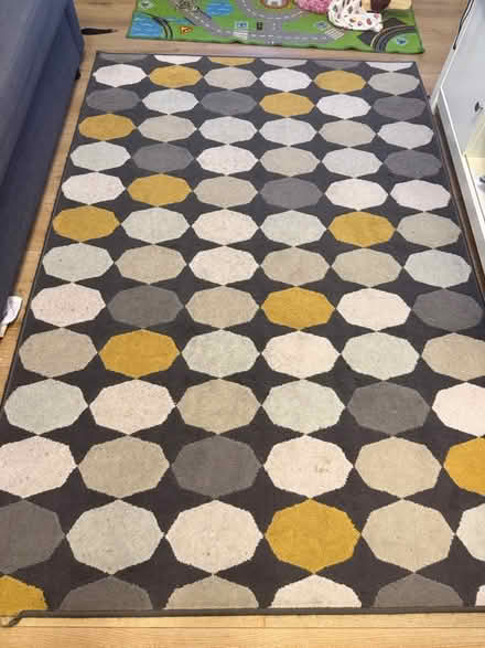 Photo of free Rug (Bexleheath DA16) #1