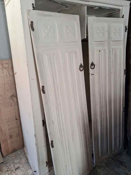 Photo of free Oak? Painted wardrobe (Tenterden TN30) #1