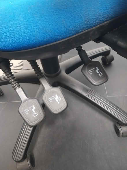 Photo of free Office chair (AL7 Welwyn Garden City) #4