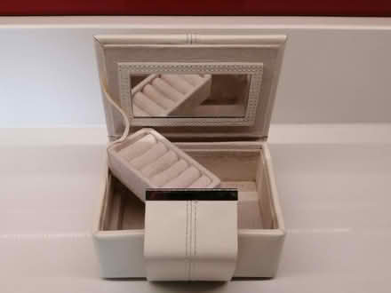 Photo of free Jewellery box (Isle of Dogs E14) #2