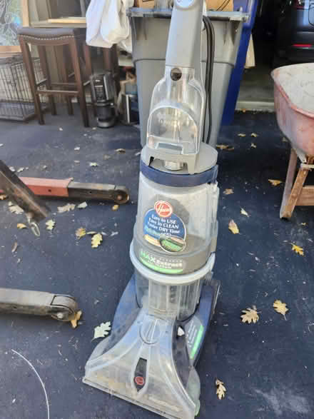 Photo of free home carpet shampooer (near Occidental X Furlong) #1
