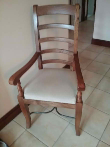 Photo of free Occasional chair (Four Crosses SY22) #1