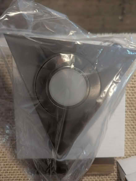 Photo of free Triangular bulbs (Gedling, Nottingham NG4) #1