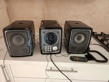 Photo of free Phillips radio/CD/cassette and speakers (Radbrook Green SY3) #1