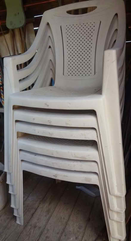 Photo of free white stacking plastic chairs (Chesham HP5) #1