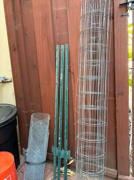 Photo of free Some fencing, screening, metal post (San Carlos-El Camino near Hull) #1